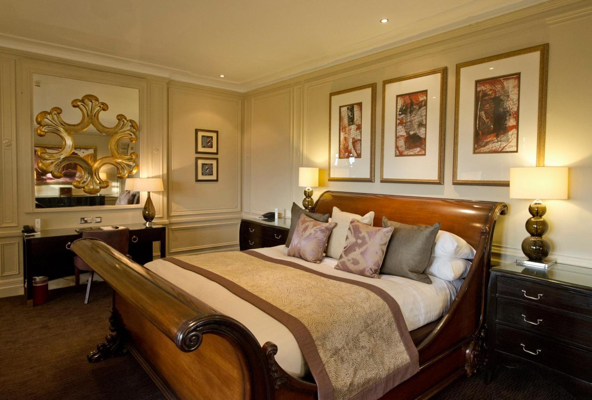 Nutfield Priory Hotel & Spa Redhill  Exterior foto