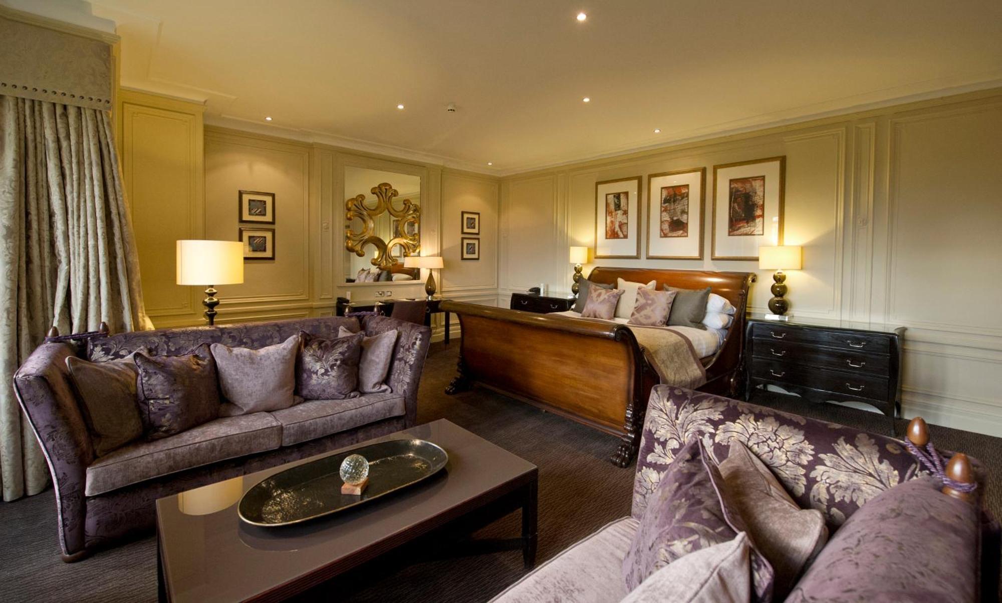 Nutfield Priory Hotel & Spa Redhill  Exterior foto