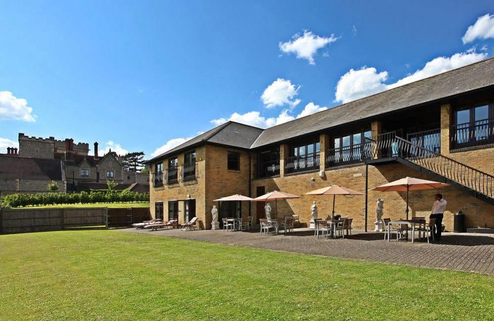 Nutfield Priory Hotel & Spa Redhill  Exterior foto
