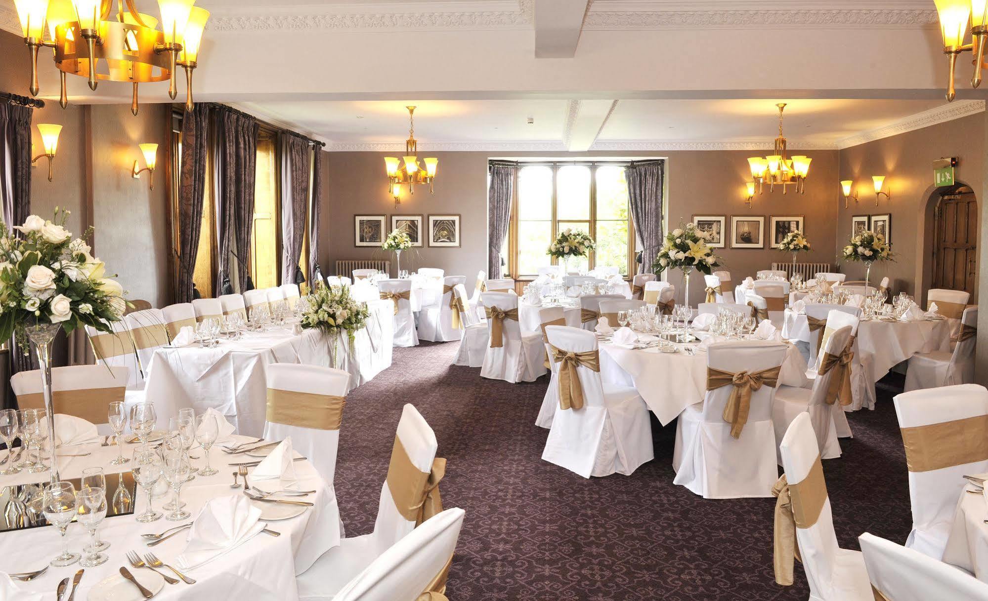 Nutfield Priory Hotel & Spa Redhill  Exterior foto