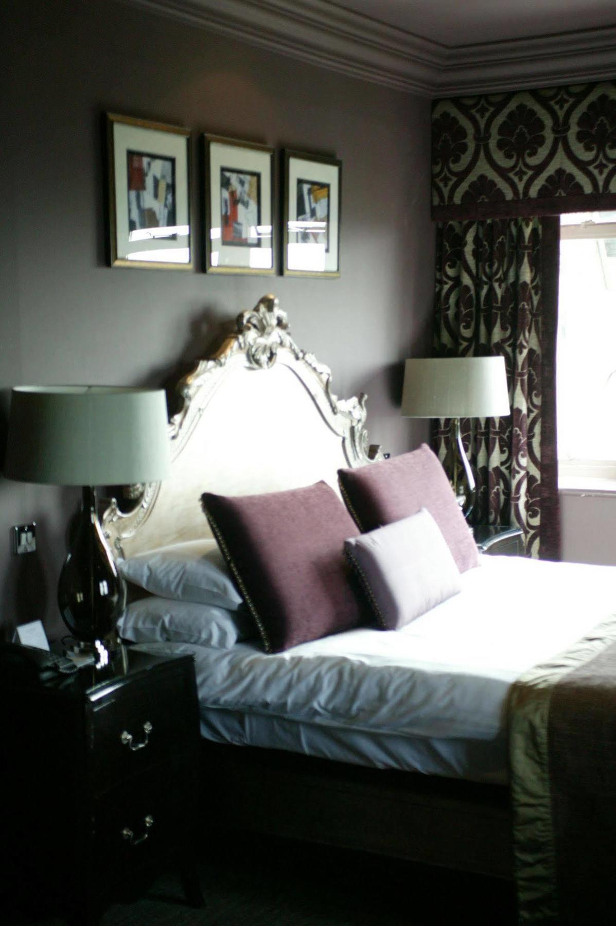 Nutfield Priory Hotel & Spa Redhill  Exterior foto