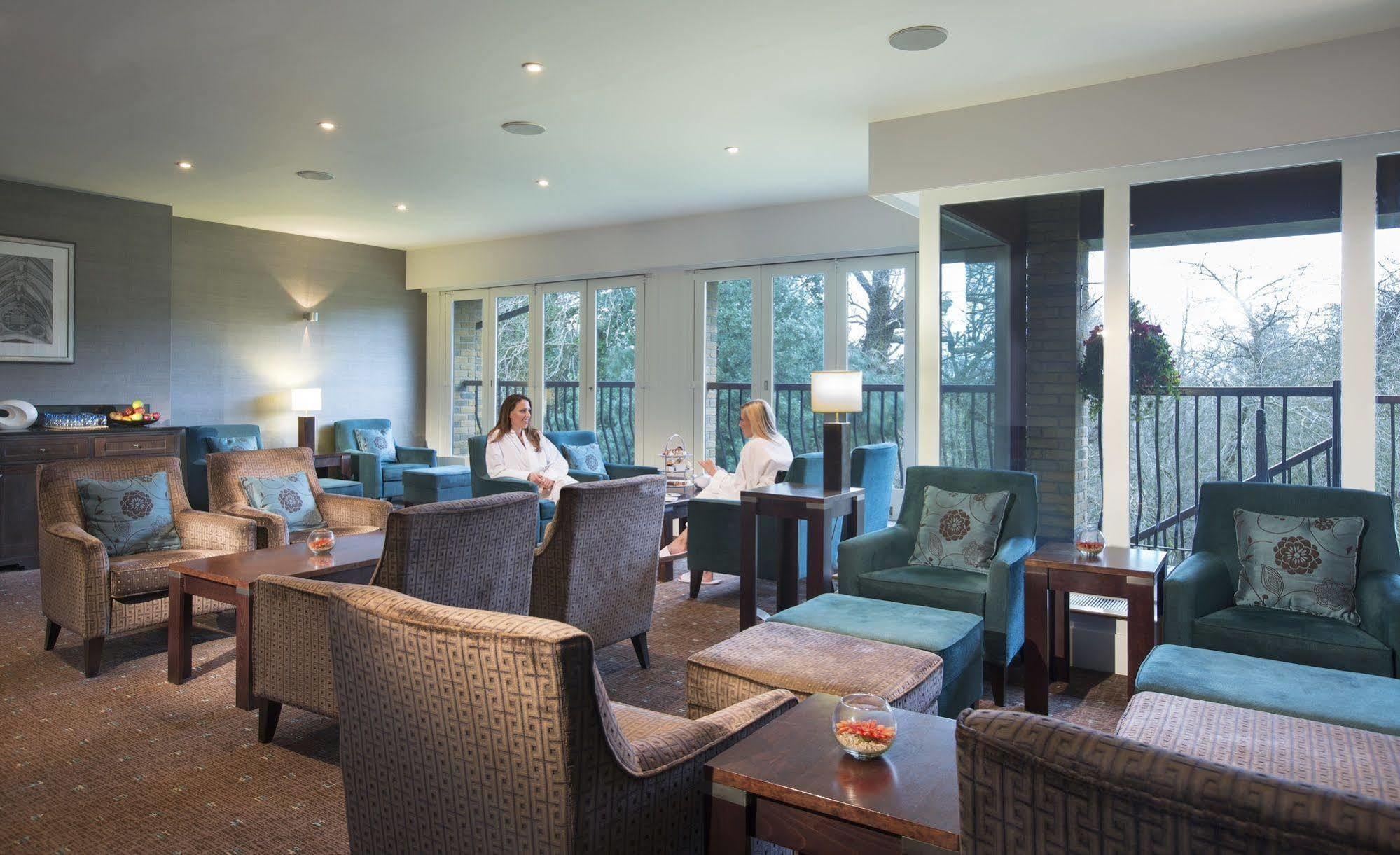 Nutfield Priory Hotel & Spa Redhill  Exterior foto