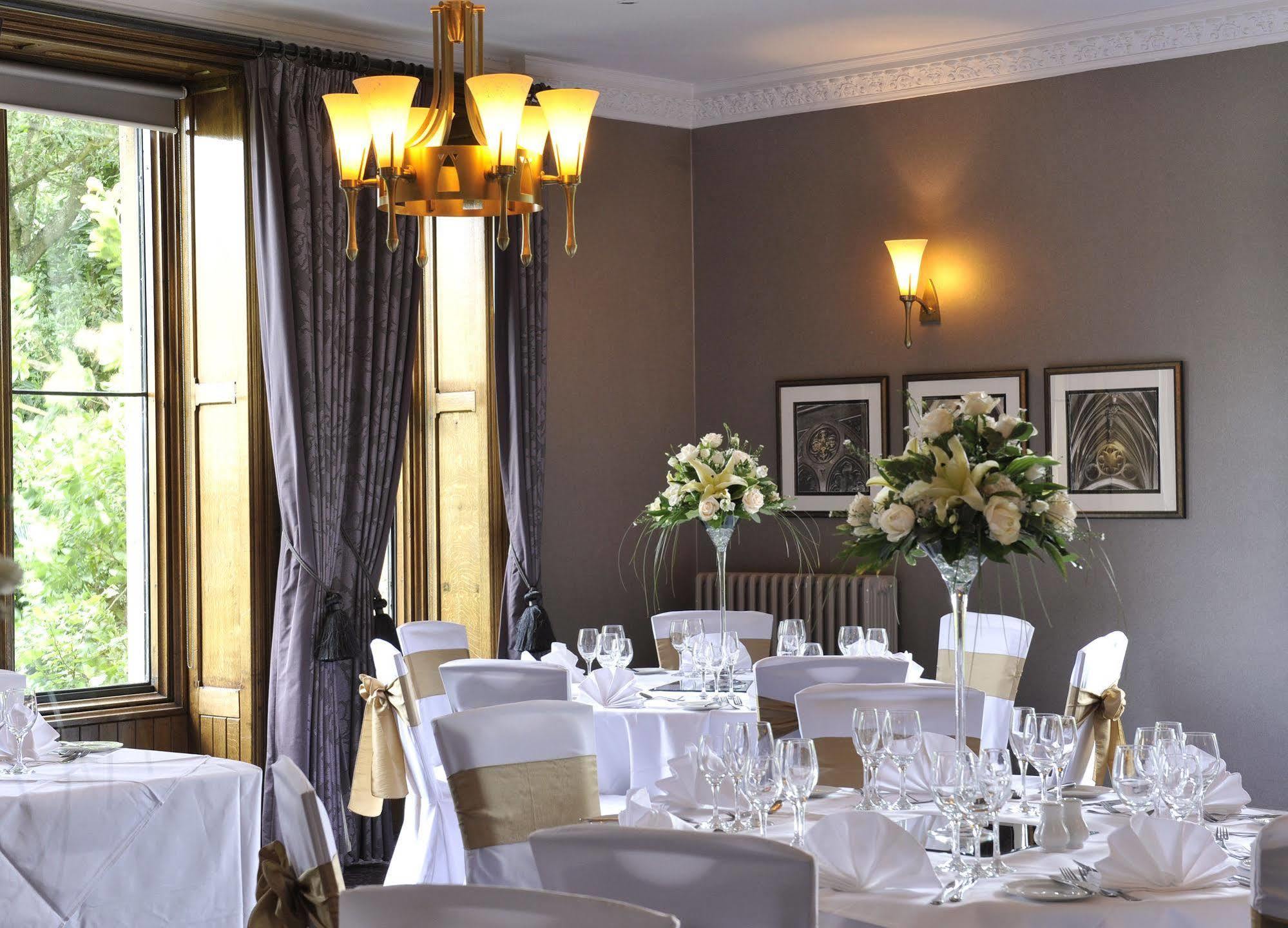 Nutfield Priory Hotel & Spa Redhill  Exterior foto